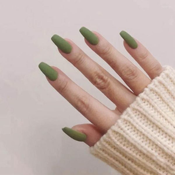 Ложные ногти поддельные наклейки с длинными замороженными зелеными носителями.