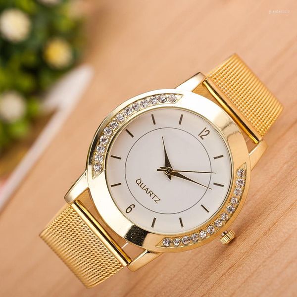 Avanadores de pulso Mulheres de luxo assistem a moda Crystal Silver Stainless Stone Analog Analogz Feminino causal Relógio simples Relógio feminino