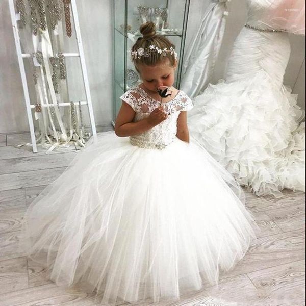 Abiti da ragazza 2023 White Lovely Cute Flower Vintage Princess Appliqued Daughter Toddler Pretty Kids Formal First Holy Gowns