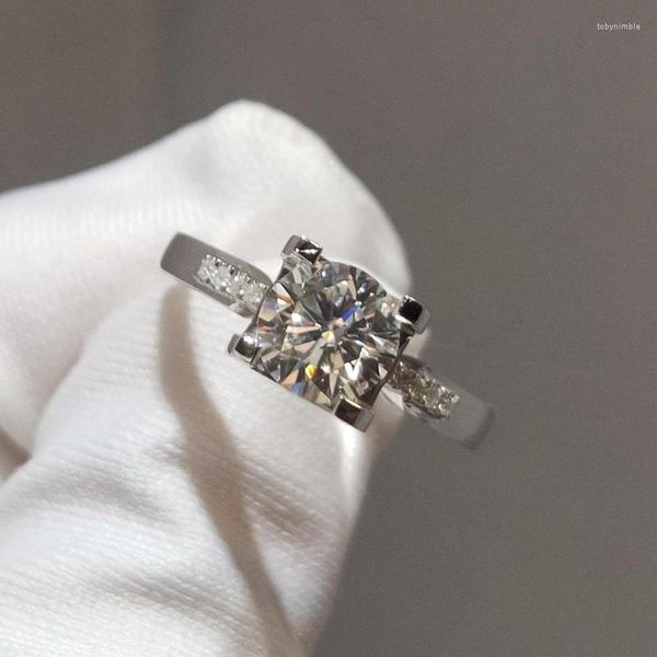 Ringos de cluster Corte brilhante 925 prata esterlina 1 6,5 mm Diamante D cor anel de moissanita de cor 18K Party de ouro branco AU750 Stampedcluster