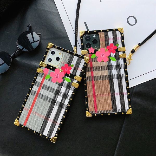 Luxurys Designers Caso de celular Brast Brand Nome para Apple 14 Capa de telefone iPhone13 Caso de couro Square Runway Neutro aplicável 12