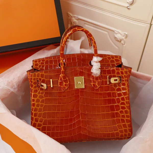 Top 9A Bolsas de couro de couro de crocodilo em 10 cores Socialite Tote 30/35cm Bolsa feminina de designer com cavalo e seda Fecho de ouro e prata Ferragens Sem furos Alças