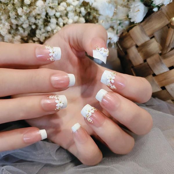 Ложные ногти невесты сияющие стразы Свадебные дамы простая мода Французская фальшивая белая бежевая акриловые кончики ногтей с клейкой