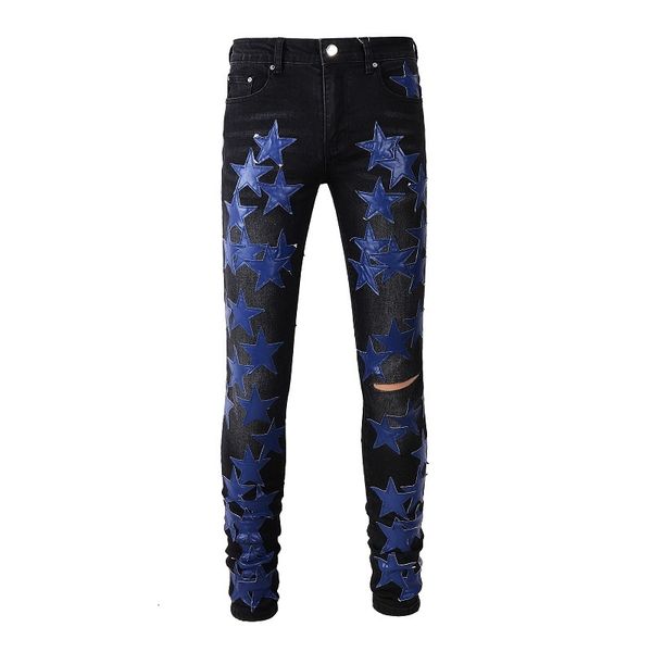 Jeans masculinos pretos Streetwear de rua azul Estrelas de couro Blue Patches Slim Stretch Skinny High Street Fashion Style Ripped 230330