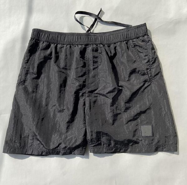 2023 Summer Europe Designer Pantaloncini tinti in nylon metallico Pantaloncini da jogging all'aperto Tuta da uomo casual Pantaloni corti Pantaloncini da bagno da spiaggia Sise M-XXL