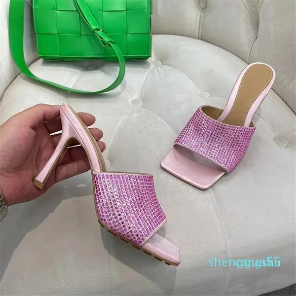 Designer Flip Flop Sandálias esticadas Tênis de moda de moda de luxo Botteg sapatos saltos altos sandálias de sandálias de tornozelo