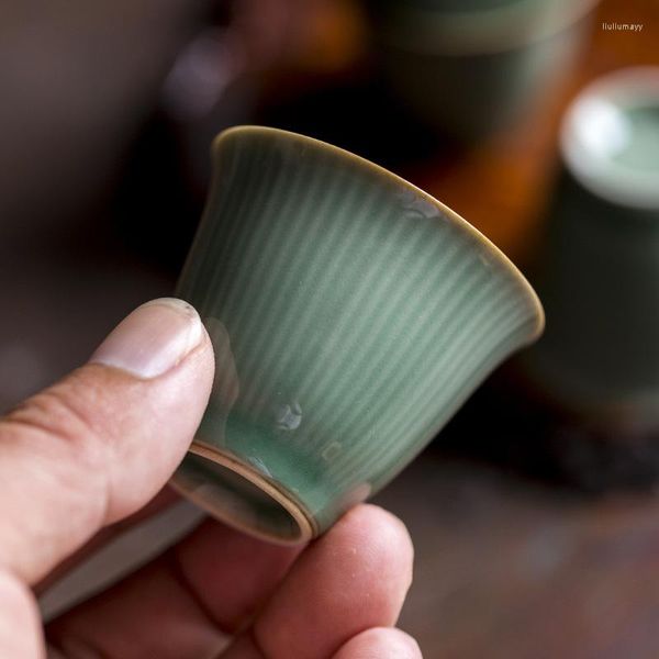 Tazze Piattini 2 Pz/lotto Celadon Tazza Da Tè In Ceramica Cinese Set Tazza di Tè Ciotola Da Tè Per La Cerimonia Vintage Striscia Verde Tazze di Caffè