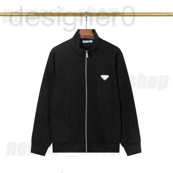 Giacche da uomo popolari mens Designer giacche triangolari in metallo Giacca autunnale cerniera casual Capispalla donna colletto alla coreana Uomo nero Streetwear manica lunga cappotto di lusso EOCZ