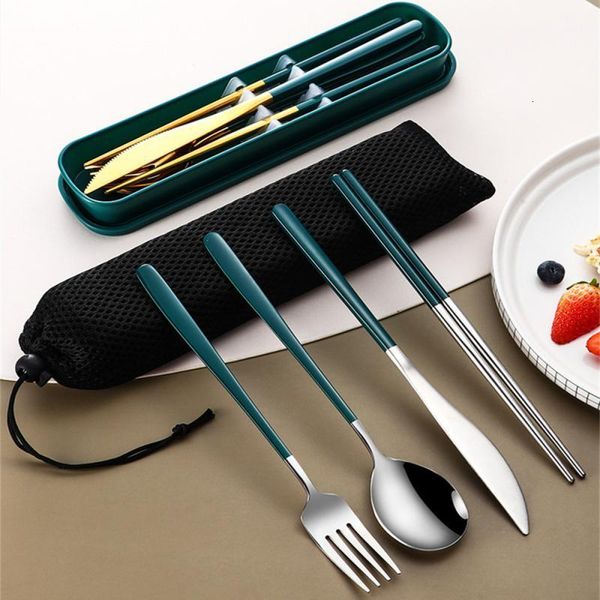 Set di stoviglie Set di stoviglie portatili Coltello forchetta cucchiaio bacchette d'oro Set di stoviglie in acciaio inossidabile con guscio per cucina da viaggio 230331