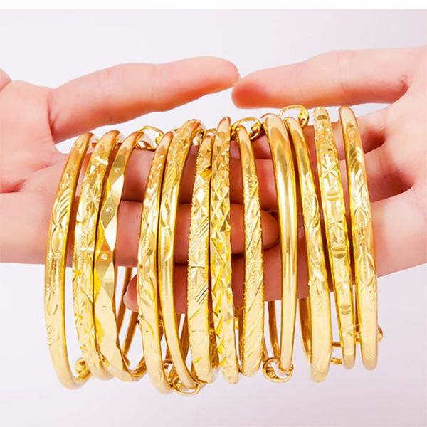 Damen Gold Panzerarmband Designer hochwertige Mode Armbänder Messing Gold Luxus Schmuck Muttertagsgeschenk Armband nicht verblassendes Handwerk Designer Schmuck