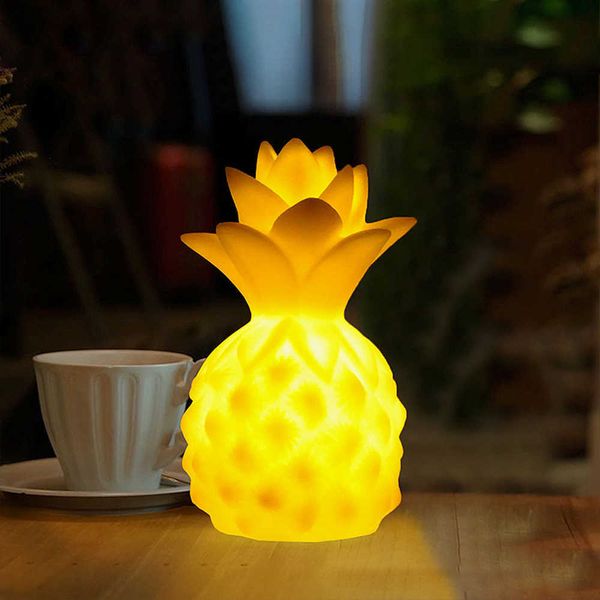 Nachtlichter 4-Farben-Nachtlampe LED-Leuchten Cartoon Pine Fruit Nachtlicht Neon Room Decor Portable Tisch Nachttischlampen Geschenk Kinder P230331