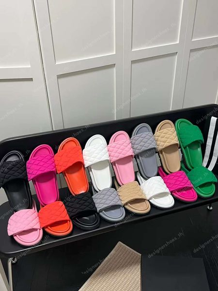 Mulheres Slippers de verão Designer de luxo Flip-flops costura chinelos de calfskin shoe plataforma sandália férias de férias de férias sandálias de festa sapato de festa