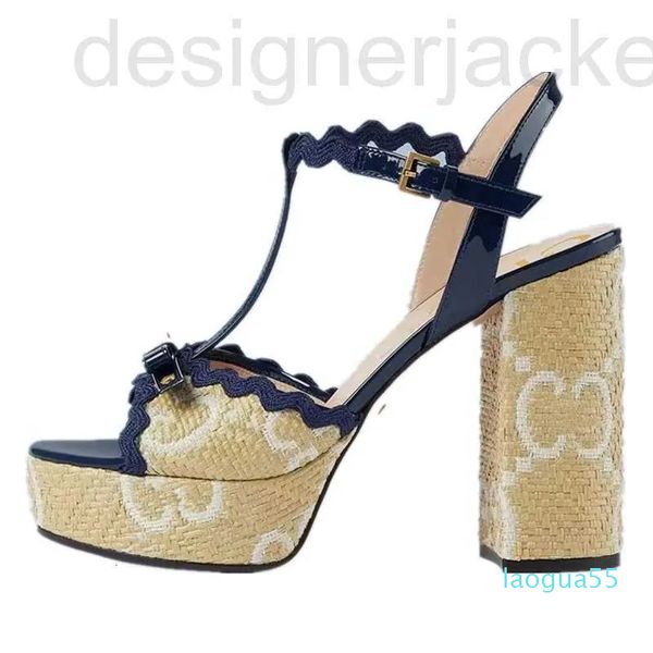 Sandali Designer 2023 Scarpe classiche con tacco alto Moda in pelle Donna Dan Materiale lavorato a maglia sexy Fibbia in metallo Tacchi spessi Grandi 34-42 RQKY