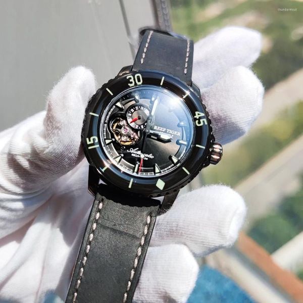 Kol saatleri Reef Tiger/RT Siyah Otomatik Dalış Saatleri Erkekler 200m Su Geçirmez Saat Deri Kayış Süper Ayakta Maskulino Reloj RGA3039