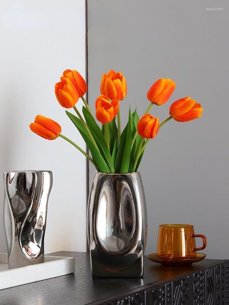 Fiori decorativi Semplicità moderna Ornamenti per vasi in ceramica Tavolo da salotto per la casa Disposizione dei fiori Decorazione domestica artificiale