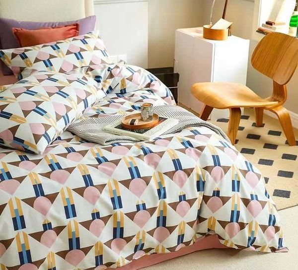 Set di biancheria da letto trapunte Set di quattro pezzi in puro cotone tutto dormitorio geometrico semplice copripiumino in tre pezzi lenzuolo con angoli