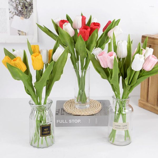 Flores decorativas 5pcs Buquê de tulipa artificial Flor FALSO PARA CERIMONIA DE CEDIMENTO DO DIA DO VASE DOM