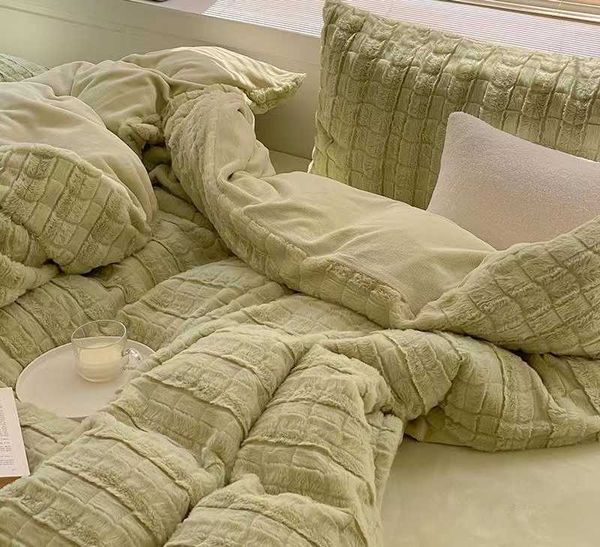 Set di biancheria da letto trapunte Drop Ins Inverno Latte addensato Velluto Pelliccia di Rex Caldo Coral Flanella Letto Set di quattro pezzi 1