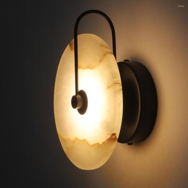 Lâmpadas de parede Lâmpada criativa moderna redonda de mármore designer LED para decoração de arte doméstica Quarto dourado Pedra natural