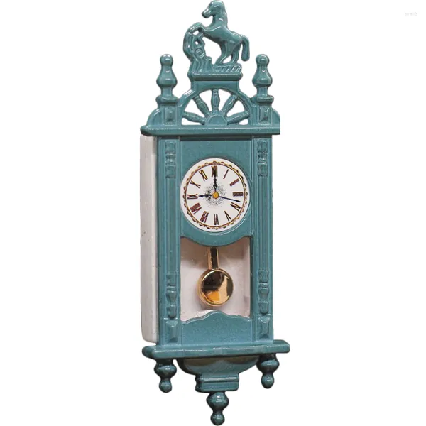 Orologi da parete Piccolo orologio pendente Accessori da tavolo Mini decorazione della scena della casa Bambino in miniatura con rintocco in legno Desktop Bambino