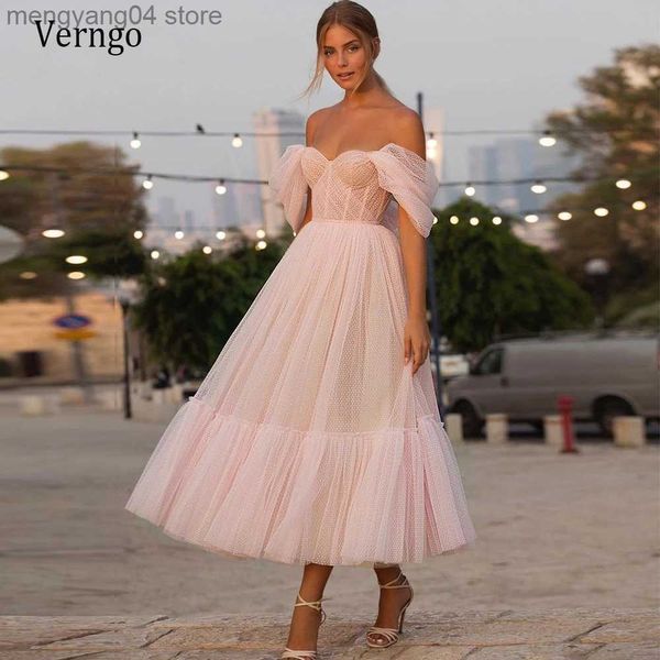 Partykleider Verngo Blush Pink Schulterfrei Punkt Tüll Kurzes Brautkleid mit Ärmeln Elegantes Tee-Länge Brautkleid für den Partyempfang T230502
