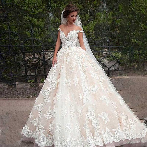 Partykleider Fantastische Tüll Bateau-Ausschnitt Ballkleid Brautkleider mit Applikationen Champagner Spitze Braut nach Maß T230502