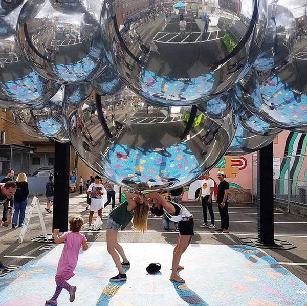 1,2 m schillernde riesige silbrige aufblasbare Spiegelkugel im Freien für Disco-Party-Dekoration 50 cm 1 Meter aufblasbare Spiegelkugeln mit freier Luftpumpe