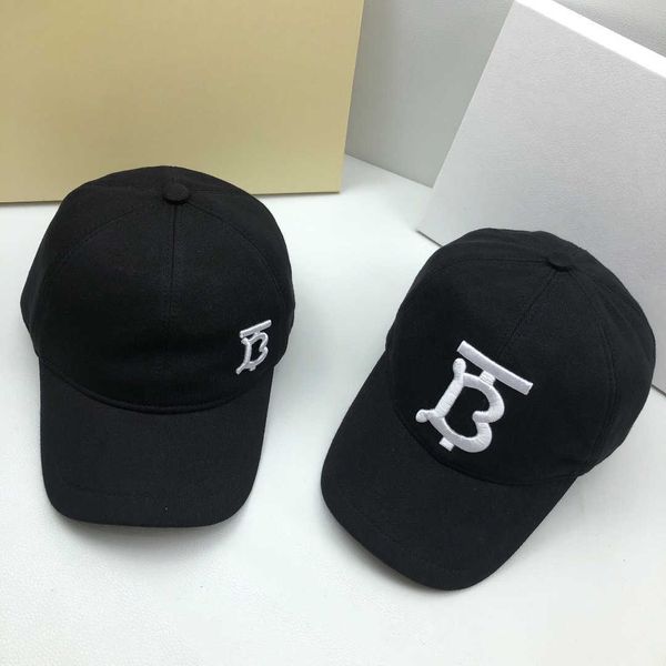 Ball Mens Beyzbol Kapağı Tasarımcı Şapka Takılmış Çilek Caps Street Casquette Unisex Mektup İşlemeli Gölgelendirme Moda Yetişkin Şapkaları 56-60cm Yewe