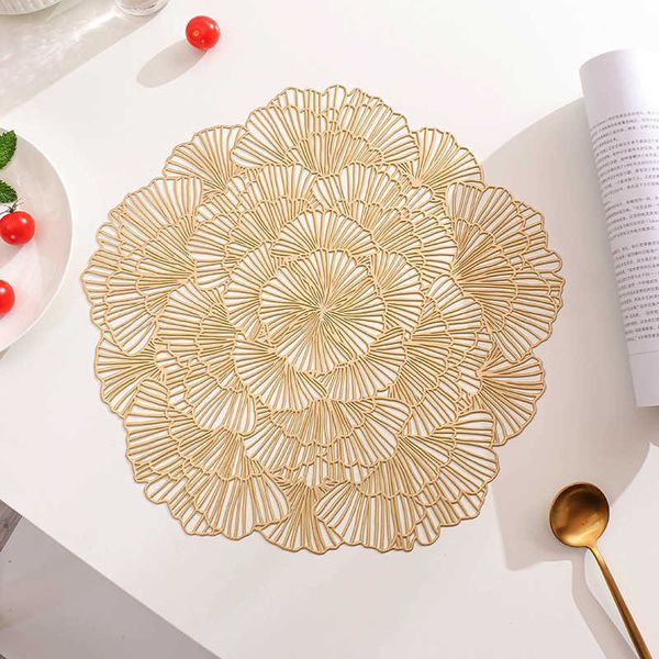Mats Pads PVC Flower Hollow Oil Resistant Non-slip Kitchen Placemat Coaster Isolation Pad Dish Coffee Cup Table Mat Home Decor 51070 Z0502