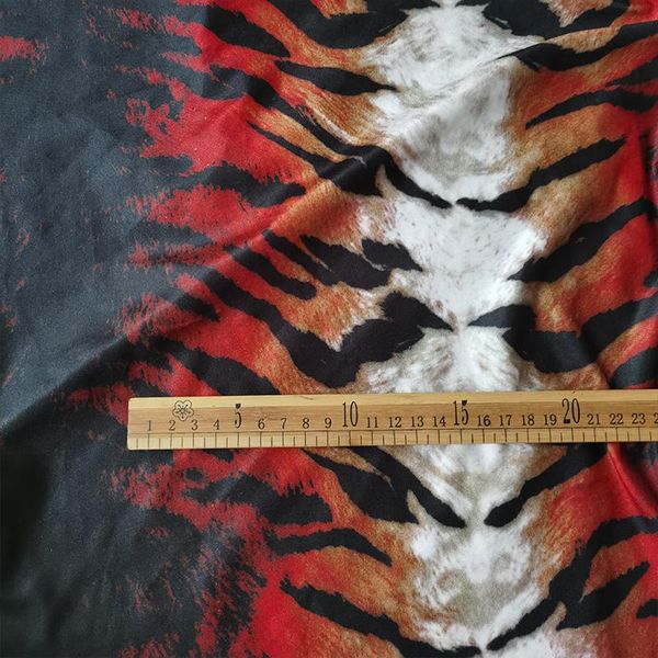 Badebekleidung gute Kaffee 4 Wege Stretch Schwimmstoff Stoff Baumwolle/Spandex Strickstoff Stoff Tiger Muster Drucknähung DIY Badeanzug Kleidung/Kleid