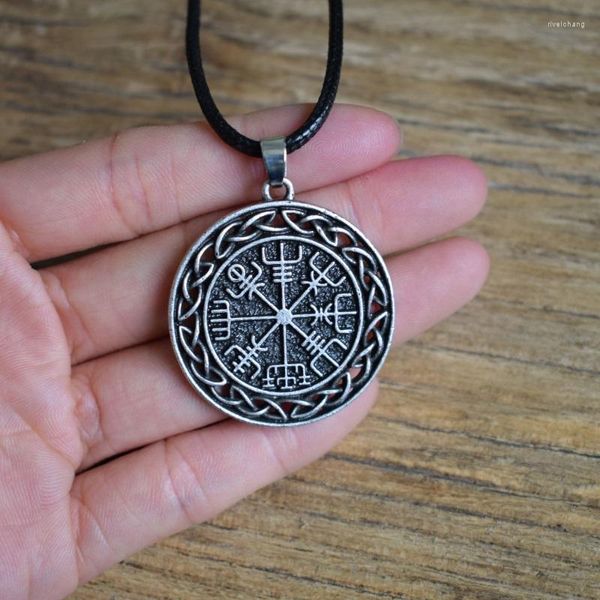 Anhänger Halsketten Vegvisir isländischer magischer Stab Kompass Halskette Wikinger Schutzamulett Schmuck
