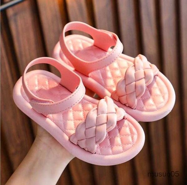 Сандалии летние мальчики новая обувь принцессы маленькие девочки открытые ноги без скольжения пляжные сандалии