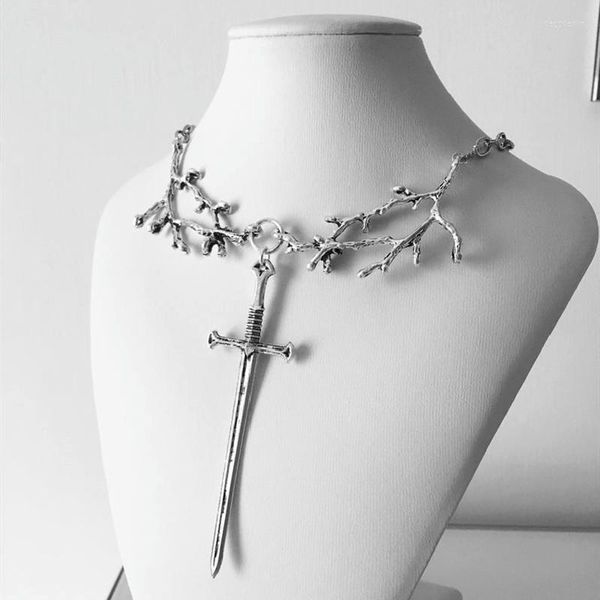 Colares pendentes Twig Vintage Twig Link Chain Chain Colar Gothic Sword Punk Jóias Halloween Presente para amigos