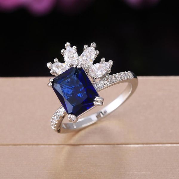 Fedi nuziali Luxury Shine Square Blue Zircon con White Leaf Crystal Fidanzamento per le donne Fashion Party Jewelry Gifts Bague Femme