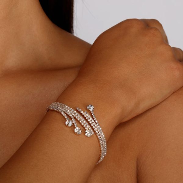 Bracelets de charme Hot Multi-Jayer Water Drill Bracelet Lady Personalidade cheia de diamante bracelete brilhante Europeu e American Bracelet