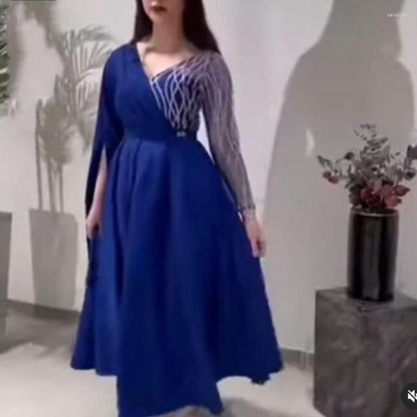Partykleider Ankunft V-Ausschnitt Royal Blue Dubai Abend 2023 Abendkleider Abiye Langarm Prom Plus Size Robe Soiree