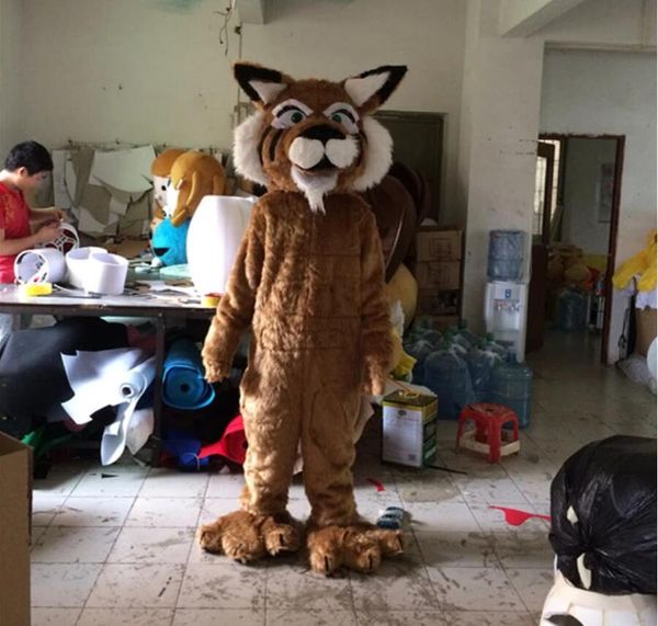 Costume adulto della mascotte della tigre della schiuma di vendita calda Costume della mascotte della tigre dei capelli lunghi dell'animale selvatico Costumi vestito da prestazione della fase del partito di Halloween