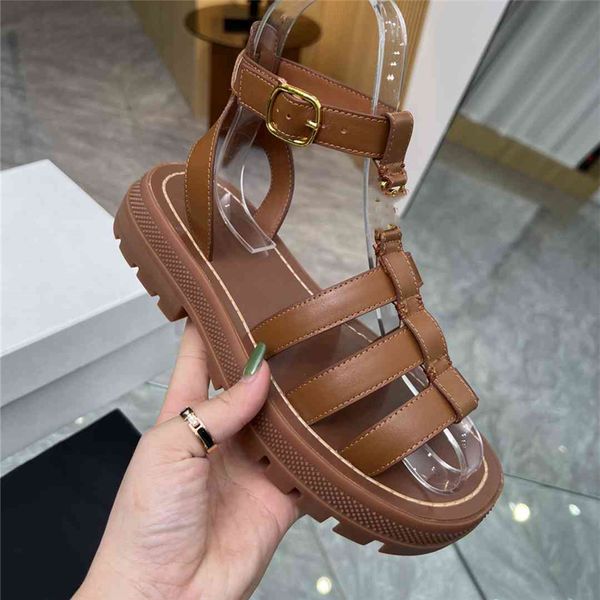Luxury Design Sandals 2023 Fashion Celins Женщины летние высокие каблуки