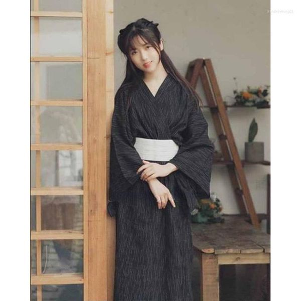 Roupas étnicas Samurai Mulheres japonesas tradicionais Black Kimono Dress Spa Sauna Robe com cinto Vestido de tamanho grande solto