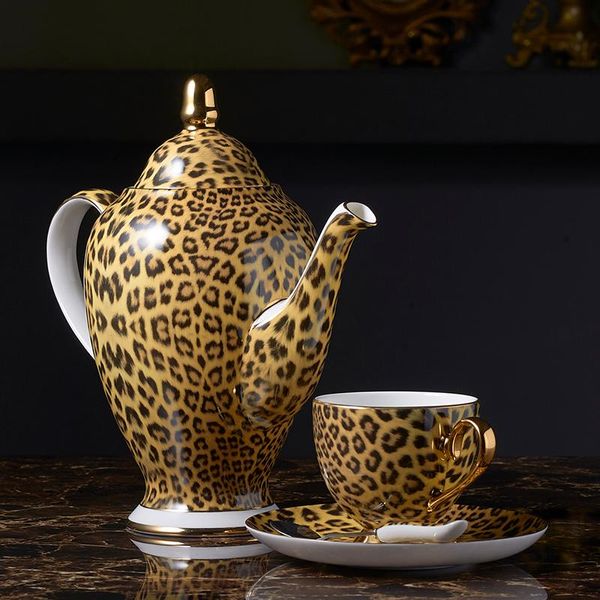 Strumenti Set da caffè in porcellana Bone China con stampa leopardata Set da tè in porcellana di lusso, tazza in ceramica, zuccheriera, lattiera, teiera, bicchieri, bicchieri