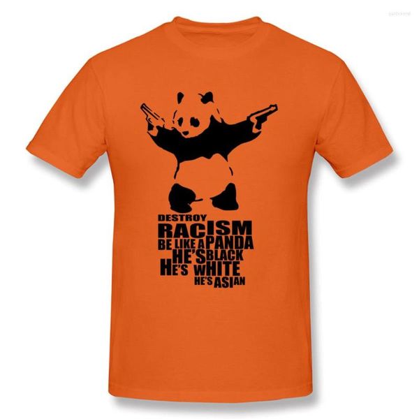 Camisetas masculinas 2023 Moda de manga curta camisetas casuais anti-racismo panda com pistola laranja de desenho animado camisa de desenho animado masculino tampos de inverno