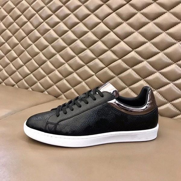 Black Lace Up Designer Comforto Pretty Girl Women Casual Leather Shoes Men tênis femininos extremamente tamanho 38-45 KJLW00000002