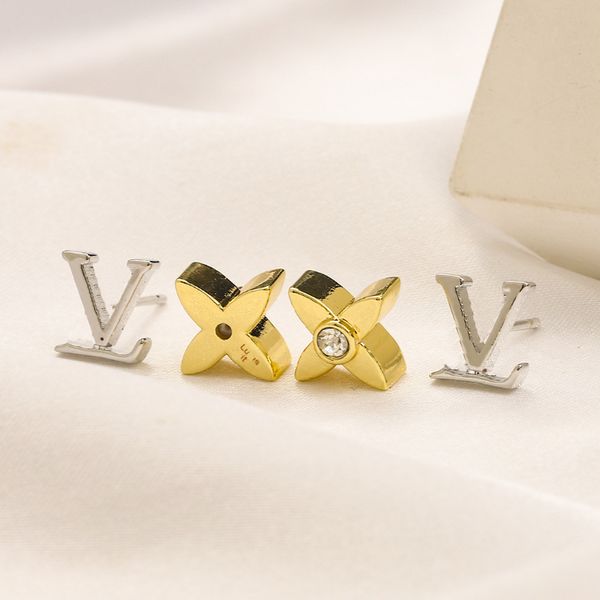 Orecchini a forma di trifoglio in oro 18 carati Luis Fascino 2023 Regali d'amore premium Orecchini Orecchini di design di gioielli per feste di nozze per gioielli da donna all'ingrosso