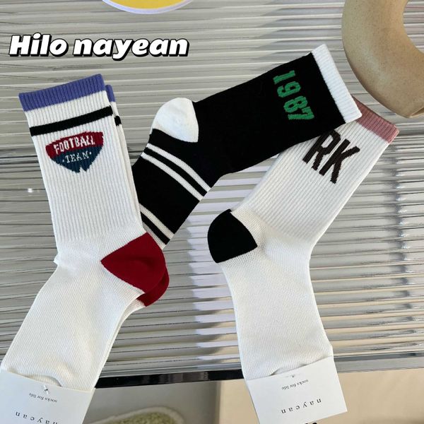 Meias de primavera/verão letra de contraste coreano esportes americanos meias de meias médias meias respiráveis ​​hollow out meias