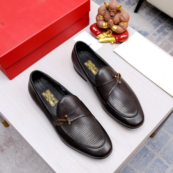 Tasarımcı Erkekler Günlük Ayak Kapağı Ayakkabı İş Elbise Deri Ayakkabı Moda Ayakkabı Üst Buzağı Daireleri