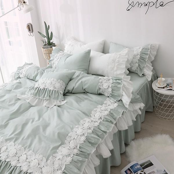 Set di biancheria da letto Lenzuolo di lusso Set da letto in puro cotone e lino Gonna in pizzo Copripiumino singolo doppio