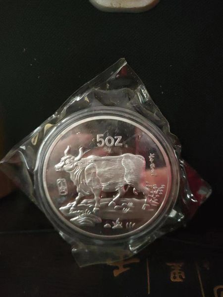 Arts and Crafts Chinesische Shanghai Mint 999 Ag. 5 oz Silbermünze Sternzeichen Kuh Blume