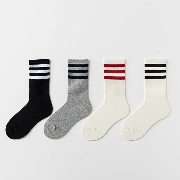 Meias suprsox novas meias no início da primavera de personalidade masculina simples listra meias esportivas de tubo médio três meias de maré de três bares