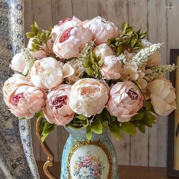 Fiori decorativi Peonia europea classica Fiore artificiale retrò Bouquet da tavolo per banchetti di nozze in seta finta per feste in casa di rose finte di alta qualità