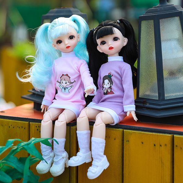 Pluxh Dolls BJD Doll 30cm Presentes para meninas 18 Joints DIY 16 bonecas BJD com roupas presentes artesanais Brinquedos de beleza para crianças 230504